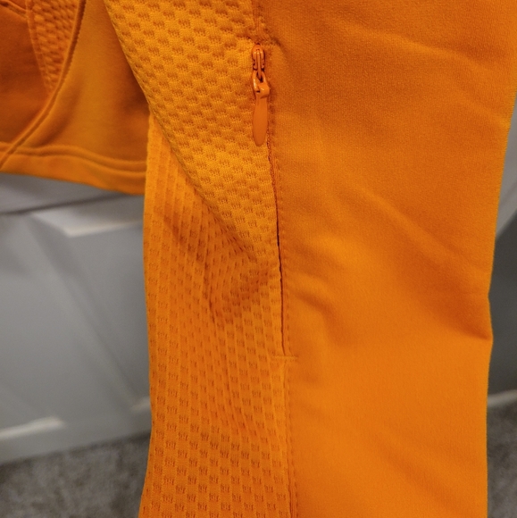 Levelwear Golf zip up jacket - Picture 4 of 5